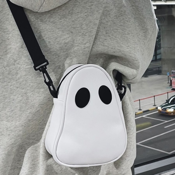 Poe's Cellar Door Handbags - Ghost Bag